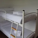 Hostel La Corona1 *