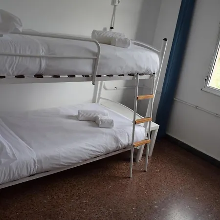 La Corona1 Hostel O Pino