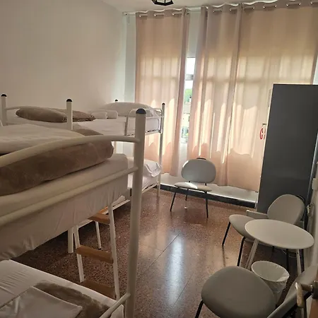 Hostel La Corona1